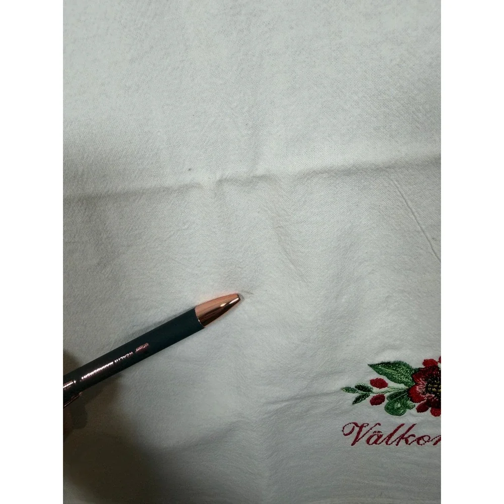 Scandinavian Theme Tea Towels White Embroidered Folk Art Valkommen 35